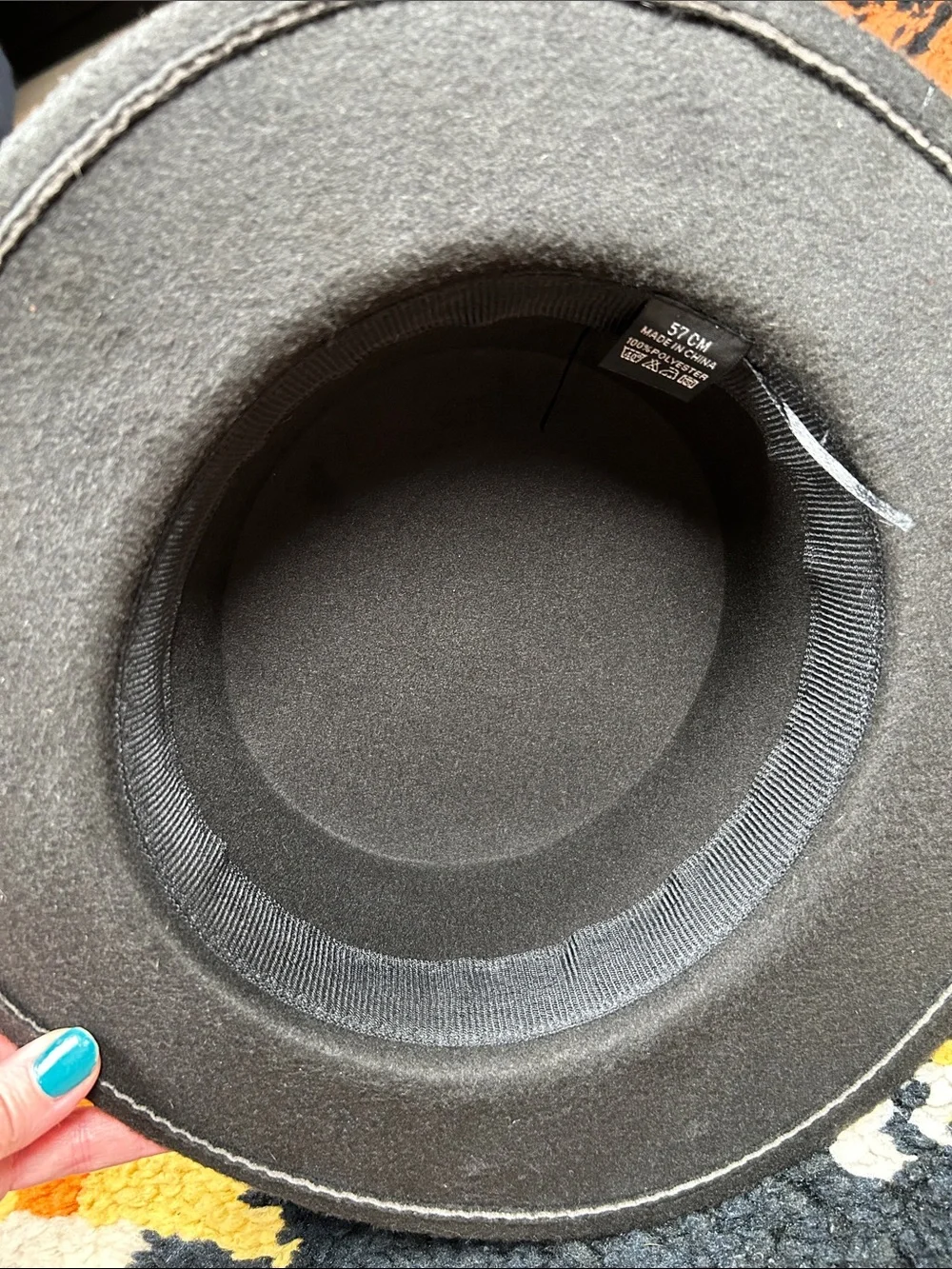 Rad, flat wide brimmed hat!!